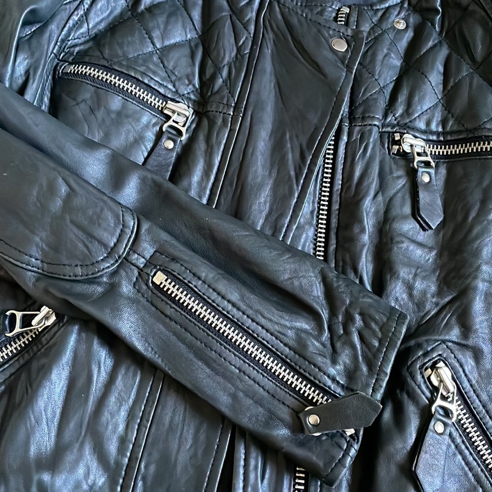 Isabel Marant Étoile Kady Quilted Washed Lamb Leather Jacket in Black. Size 36. - Picture 8 of 9